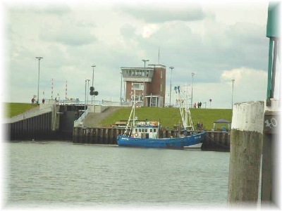 Aussenhafen an der Nordsee seite.